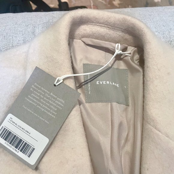 NWT Everlane The Italian ReWool® Cocoon Coat Size S in Cream - Picture 7 of 9